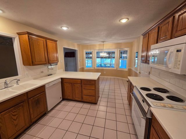 4719 S Clifton Court, Springfield, MO 65810