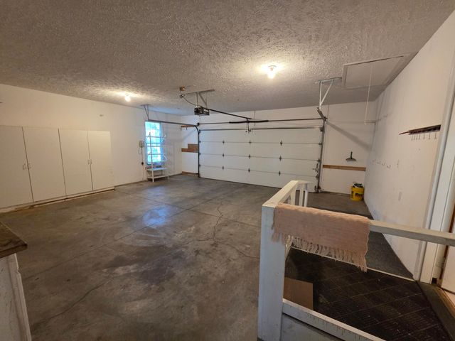 4719 S Clifton Court, Springfield, MO 65810