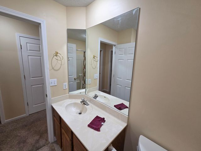 4719 S Clifton Court, Springfield, MO 65810