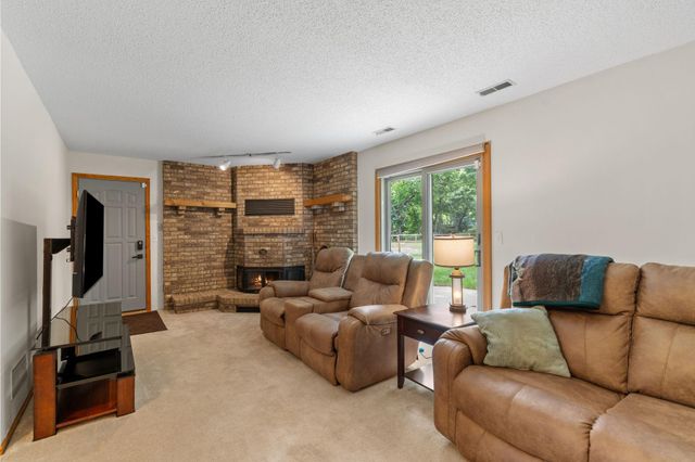 7657 N Shore Circle N, Forest Lake, MN 55025