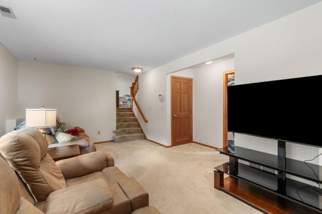 7657 N Shore Circle N, Forest Lake, MN 55025
