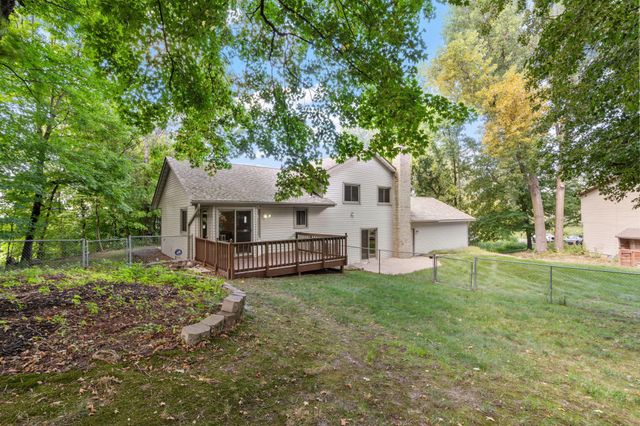 7657 N Shore Circle N, Forest Lake, MN 55025