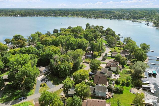 7657 N Shore Circle N, Forest Lake, MN 55025