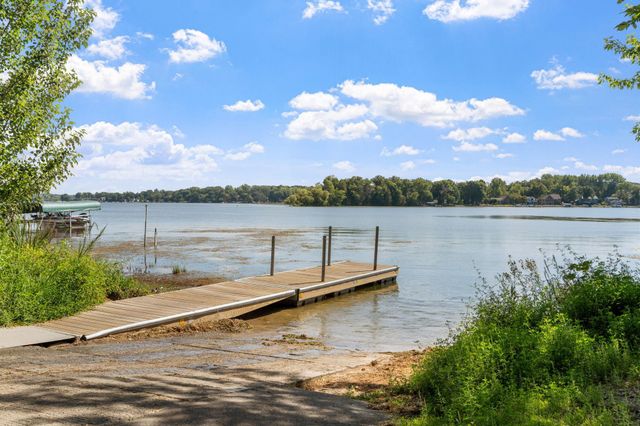 7657 N Shore Circle N, Forest Lake, MN 55025