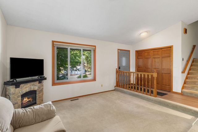 7657 N Shore Circle N, Forest Lake, MN 55025