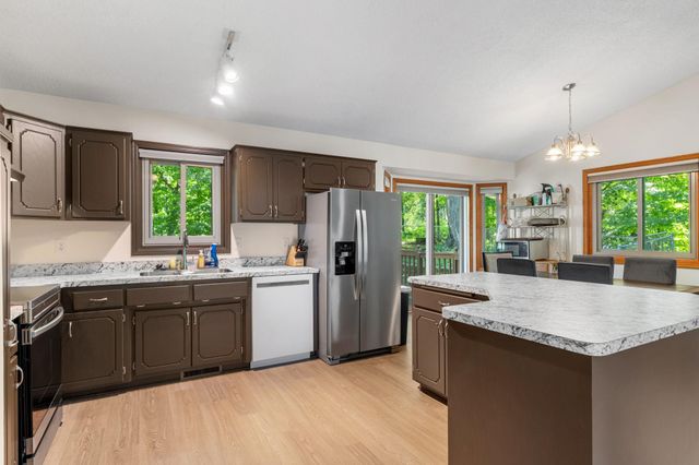 7657 N Shore Circle N, Forest Lake, MN 55025