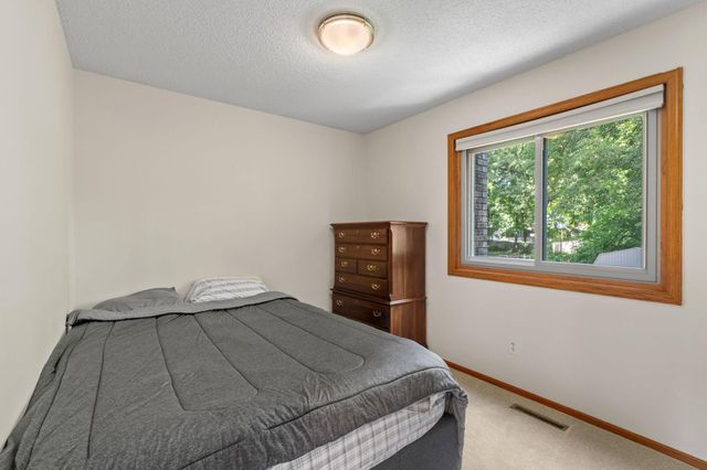 7657 N Shore Circle N, Forest Lake, MN 55025