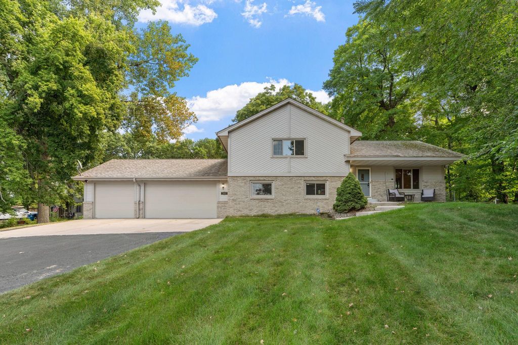 7657 N Shore Circle N, Forest Lake, MN 55025 — photo 2