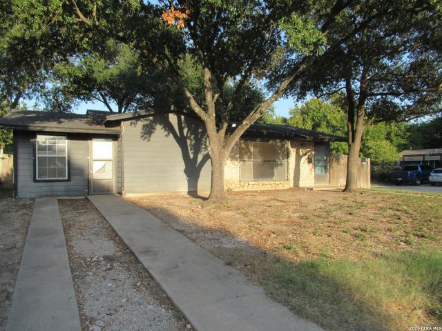 702 LONGLEAF ST, San Antonio, TX 78219