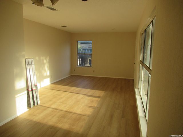 702 LONGLEAF ST, San Antonio, TX 78219