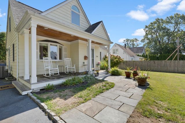 214 Henry Street, Fairfield, CT 06824
