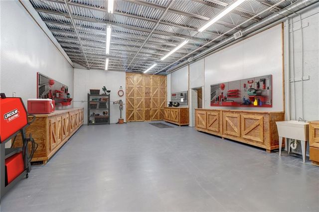 6219 Woodlake Drive, Buford, GA 30518