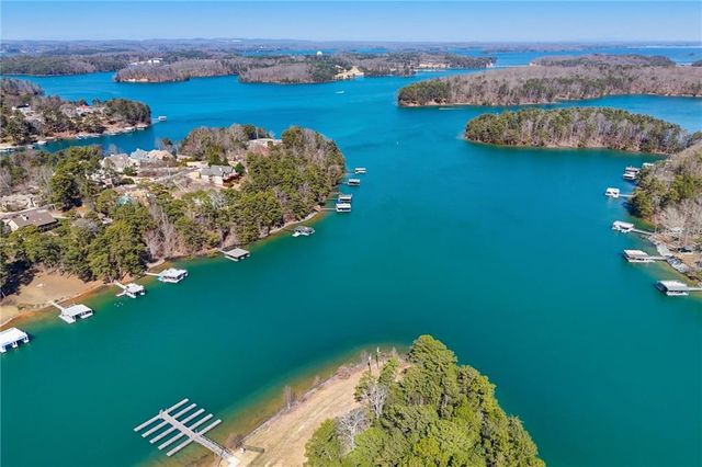 6219 Woodlake Drive, Buford, GA 30518