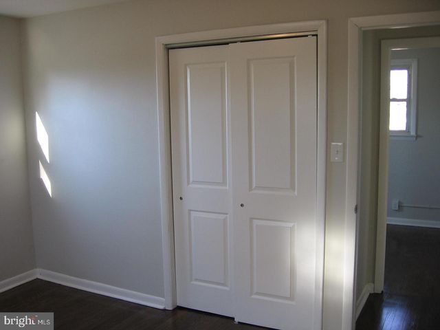 7 W 7TH ST, Burlington, NJ 08016