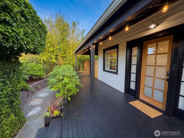2127 8th Street, Bremerton, WA 98312