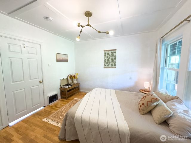 2127 8th Street, Bremerton, WA 98312