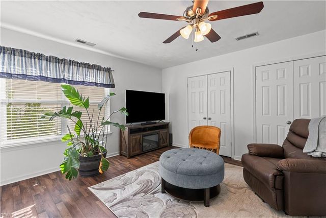 5225 Foxon RD, Virginia Beach, VA 23464