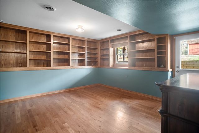 13897 Dogwood Drive, Fayetteville, AR 72704