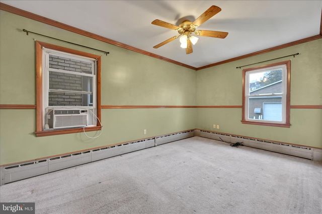 68 CENTER AVE, Schuylkill Haven, PA 17972