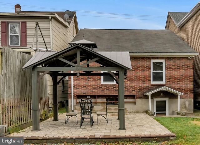 68 CENTER AVE, Schuylkill Haven, PA 17972