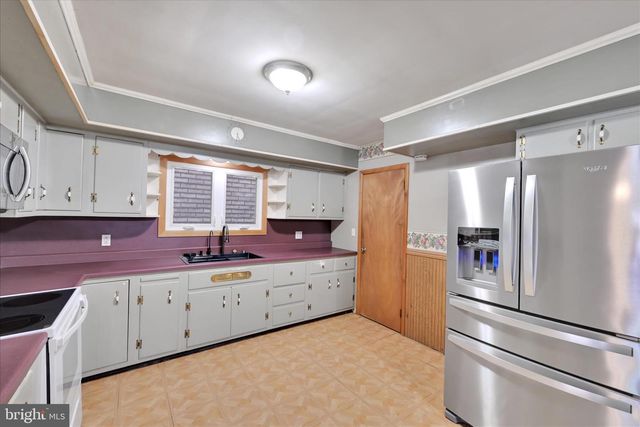 68 CENTER AVE, Schuylkill Haven, PA 17972