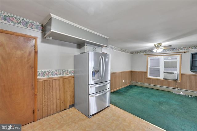 68 CENTER AVE, Schuylkill Haven, PA 17972