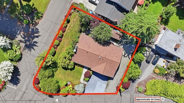 1024 Crestwood Lane, Fircrest, WA 98466