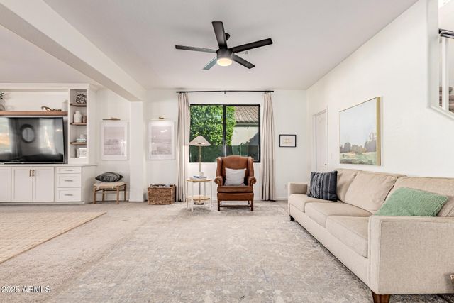 4080 E CANYON Way, Chandler, AZ 85249