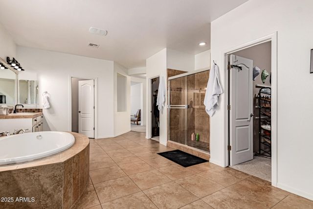 4080 E CANYON Way, Chandler, AZ 85249