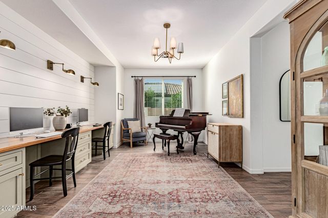 4080 E CANYON Way, Chandler, AZ 85249