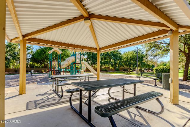 4080 E CANYON Way, Chandler, AZ 85249