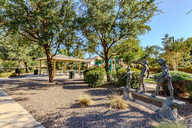 4080 E CANYON Way, Chandler, AZ 85249