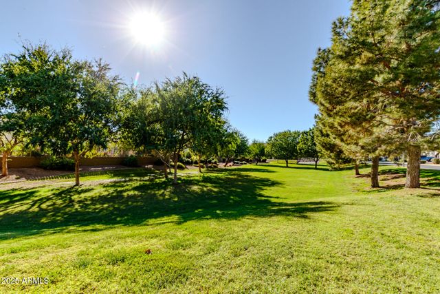 4080 E CANYON Way, Chandler, AZ 85249