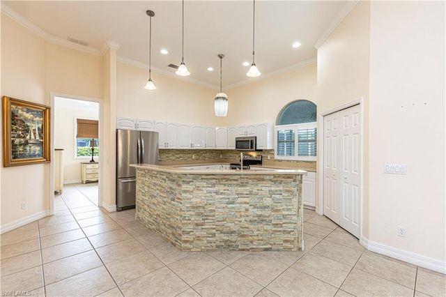 12288 Casals LN, Bonita Springs, FL 34135
