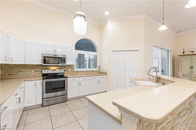 12288 Casals LN, Bonita Springs, FL 34135
