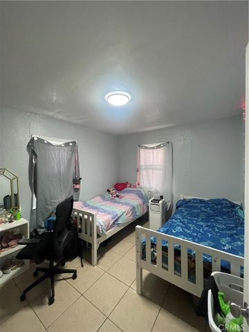 288 E 43rd, Los Angeles, CA 90011
