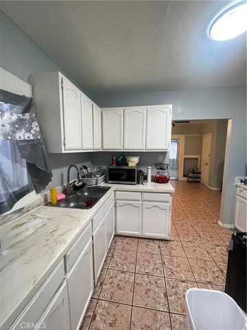 288 E 43rd, Los Angeles, CA 90011