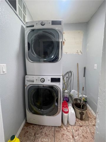 288 E 43rd, Los Angeles, CA 90011