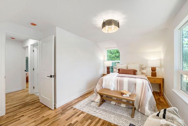 16051 21st Avenue SW, Burien, WA 98166