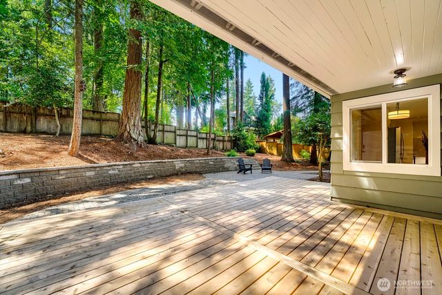 16051 21st Avenue SW, Burien, WA 98166