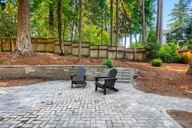 16051 21st Avenue SW, Burien, WA 98166