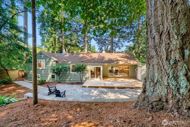 16051 21st Avenue SW, Burien, WA 98166