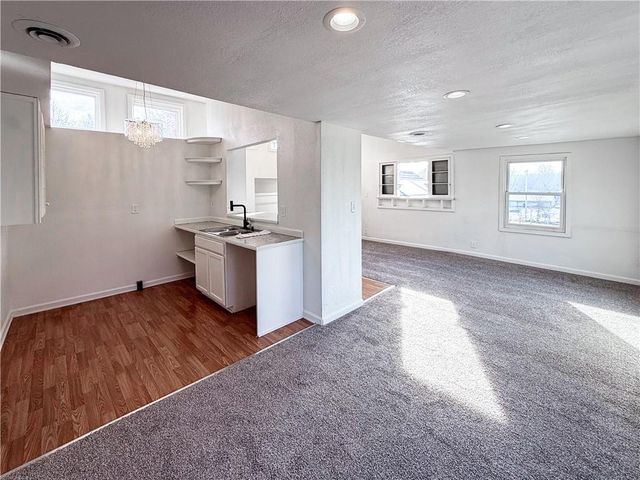 11224 E Peery Street, Independence, MO 64054