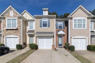 2002 Lakeshore Overlook NW Circle, Kennesaw, GA 30152