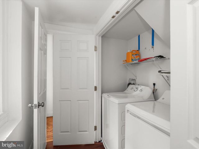 14 E READ ST, Baltimore, MD 21202