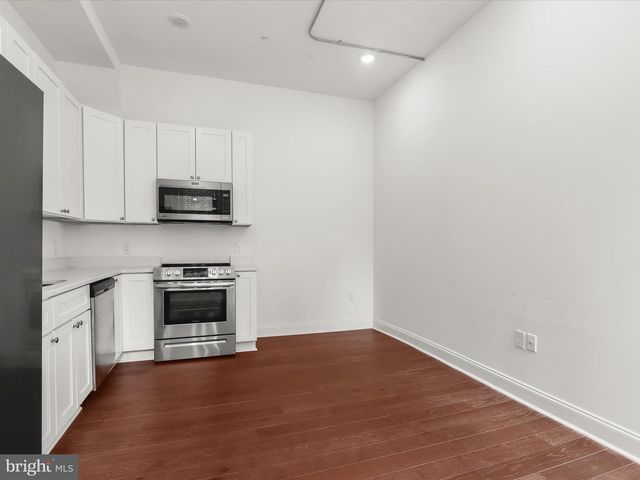 14 E READ ST, Baltimore, MD 21202