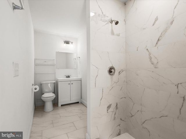 14 E READ ST, Baltimore, MD 21202