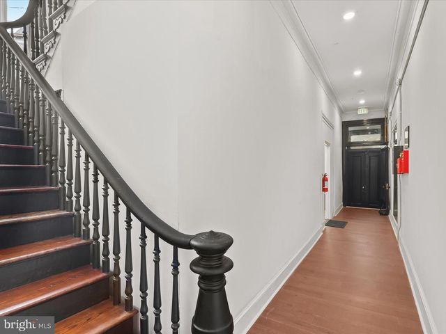 14 E READ ST, Baltimore, MD 21202