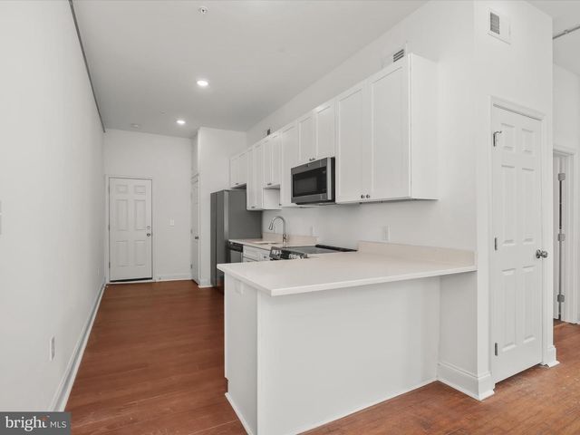 14 E READ ST, Baltimore, MD 21202