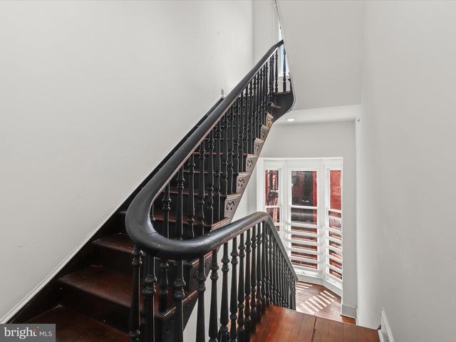 14 E READ ST, Baltimore, MD 21202